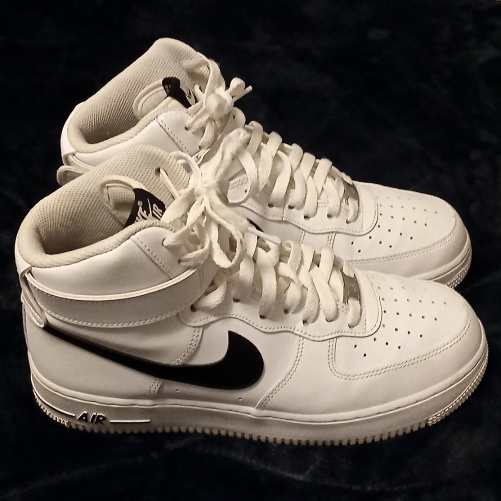 Air Force 1 High ‘White Black’